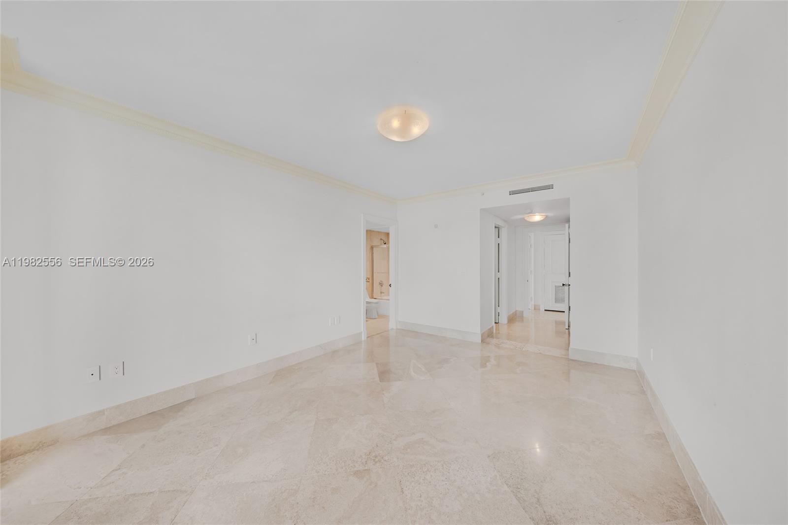 430 Grand Bay Dr #902 Key Biscayne, FL 33149