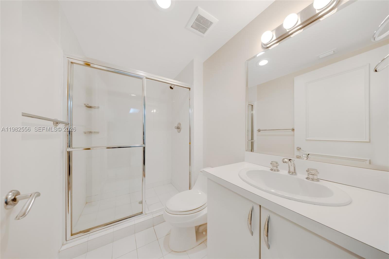430 Grand Bay Dr #902 Key Biscayne, FL 33149