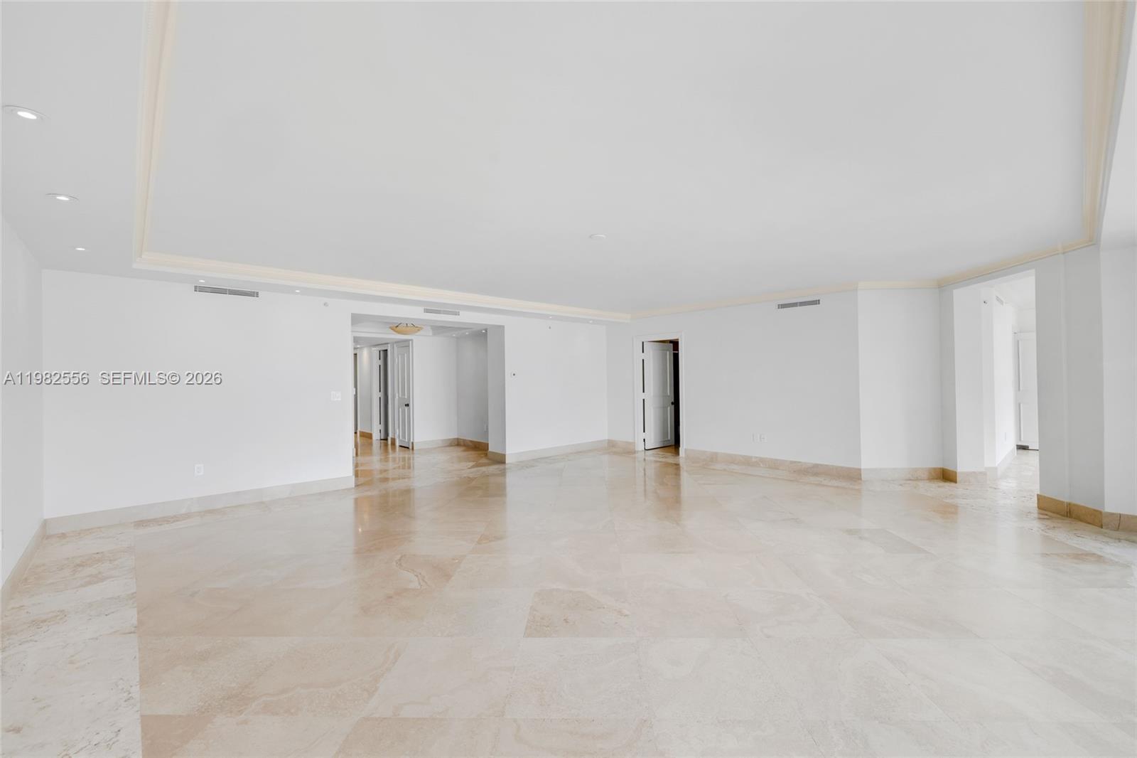 430 Grand Bay Dr #902 Key Biscayne, FL 33149