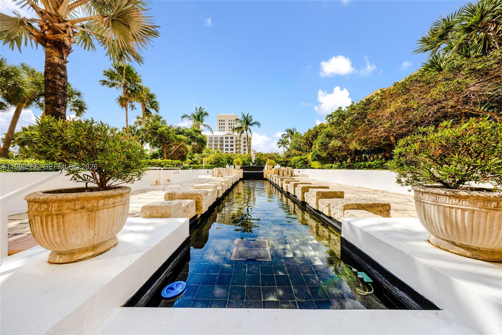 430 Grand Bay Dr #902 Key Biscayne, FL 33149