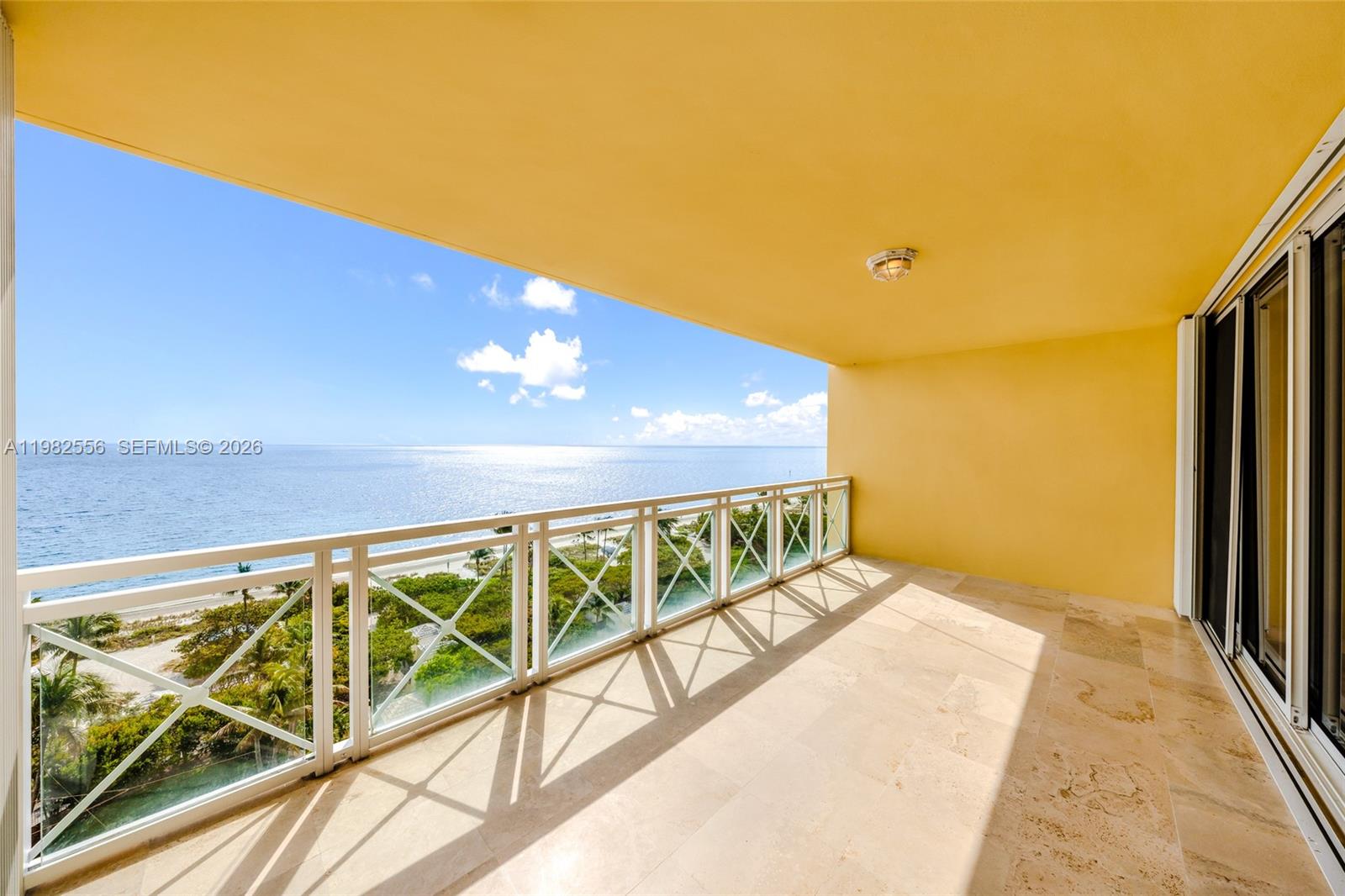 430 Grand Bay Dr #902 Key Biscayne, FL 33149