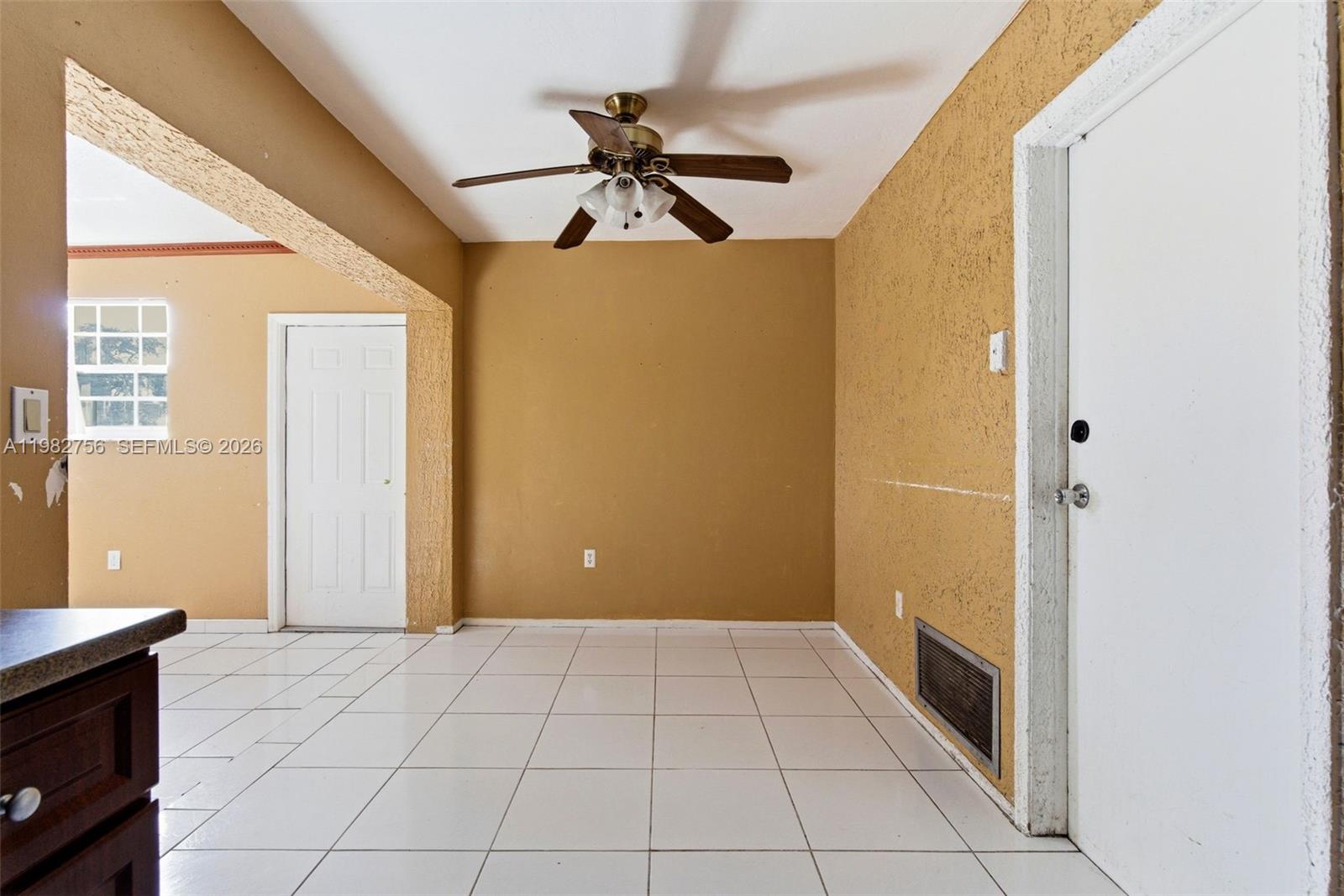 6600 NW 26th St Sunrise, FL 33313