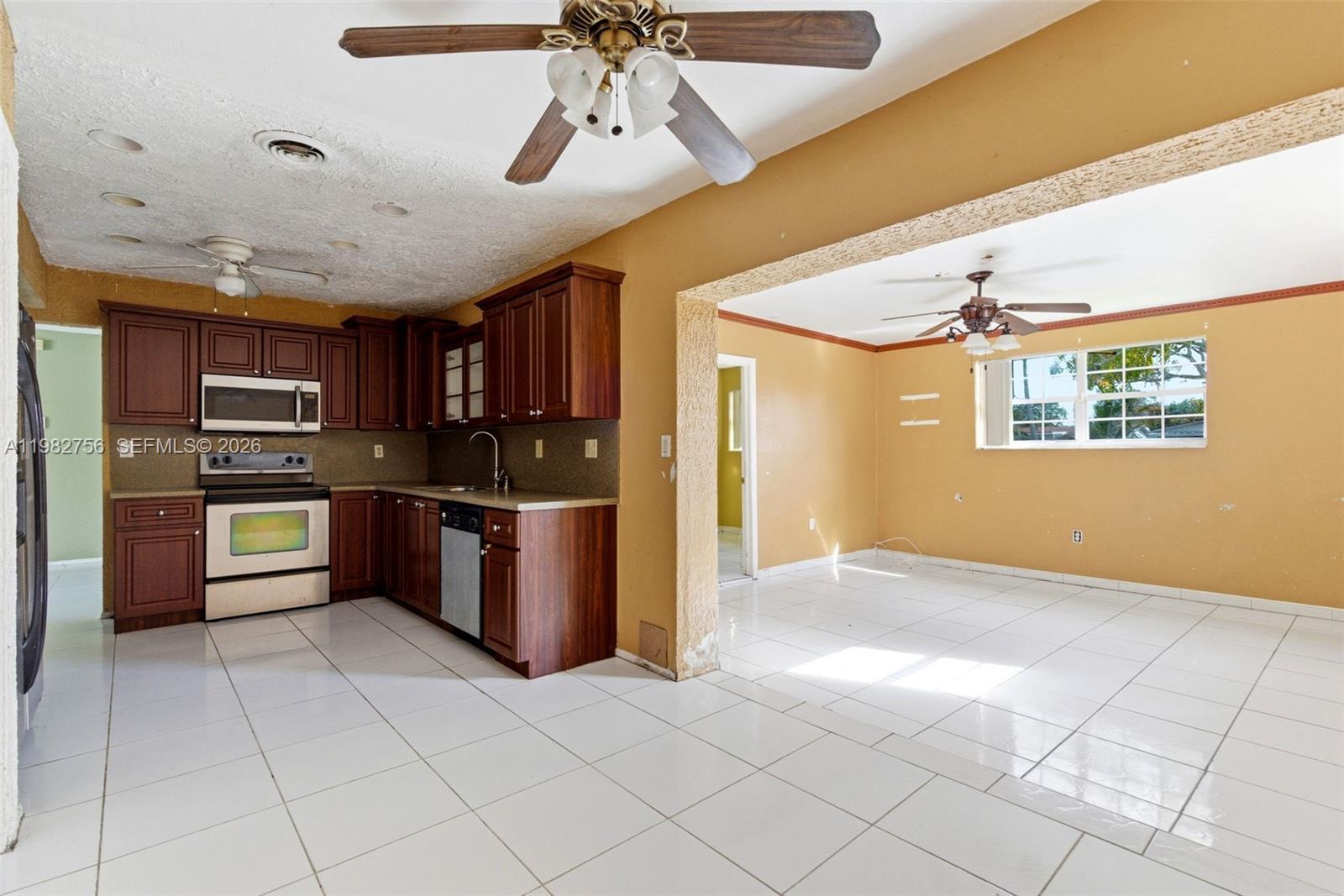 6600 NW 26th St Sunrise, FL 33313