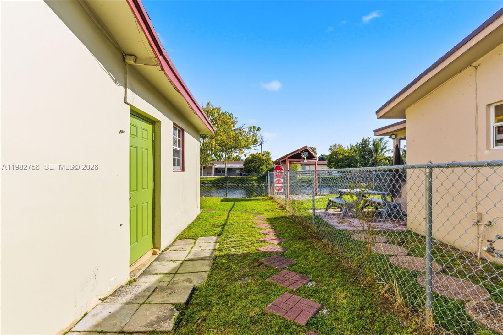 6600 NW 26th St Sunrise, FL 33313