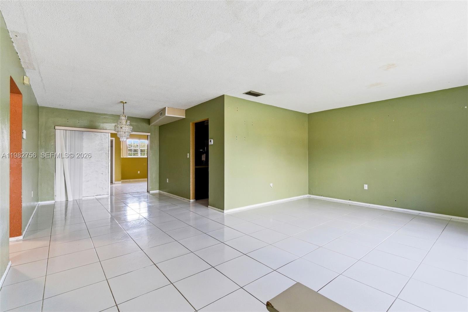 6600 NW 26th St Sunrise, FL 33313