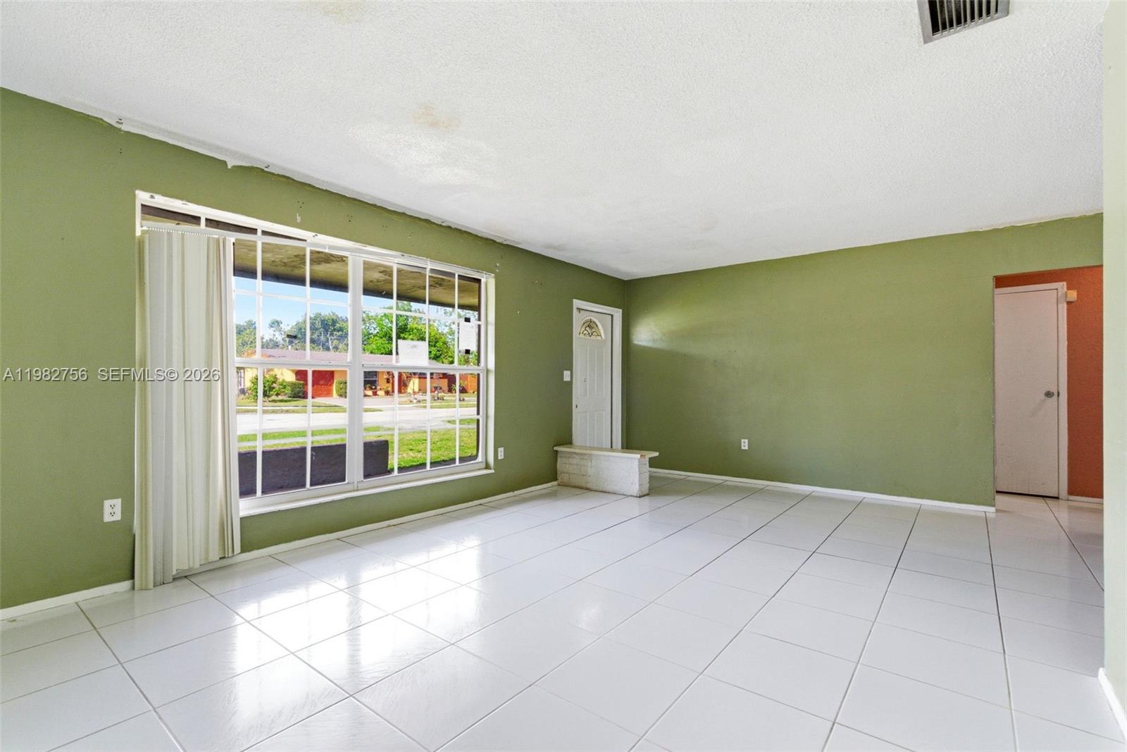 6600 NW 26th St Sunrise, FL 33313