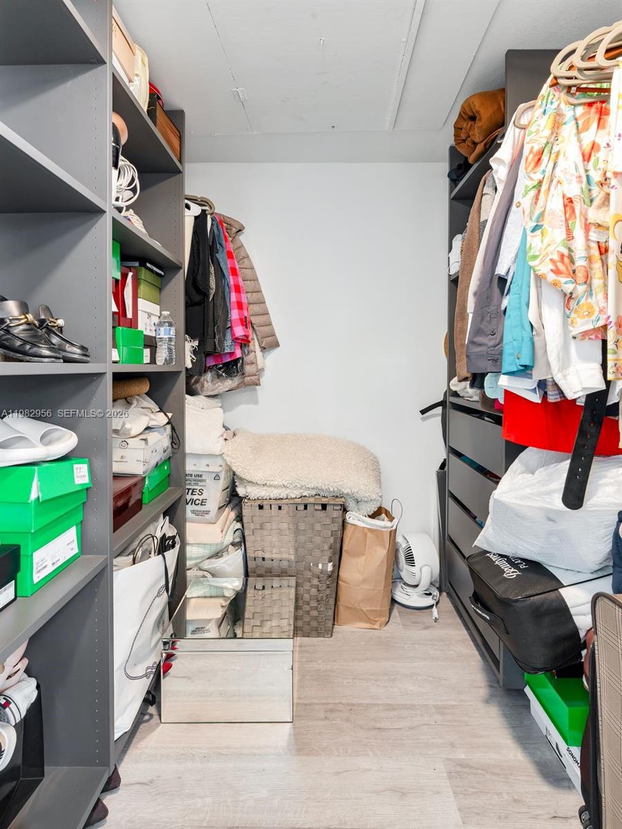 10210 Collins Ave #202 Bal Harbour, FL 33154