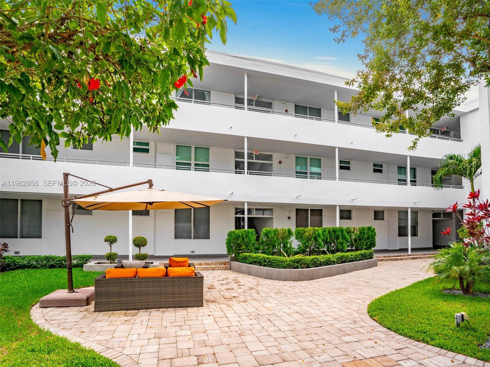 10210 Collins Ave #202 Bal Harbour, FL 33154