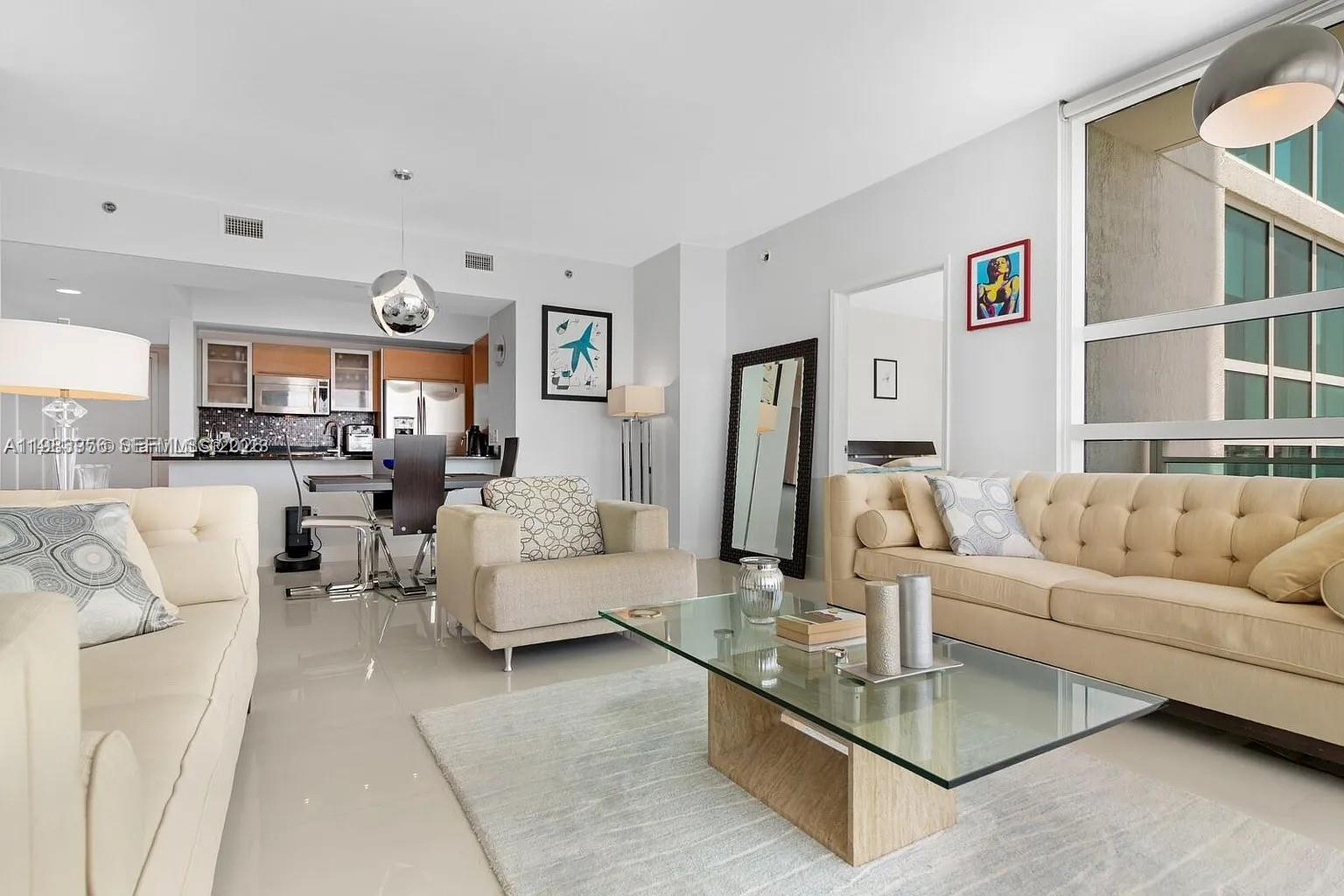 image The Plaza on Brickell East9