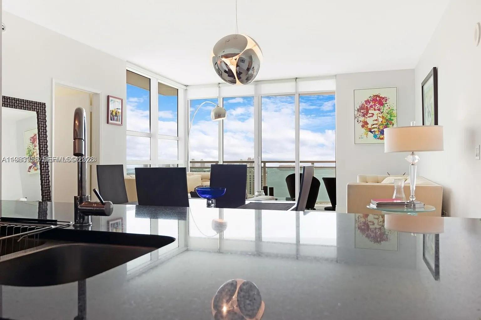 image The Plaza on Brickell East14