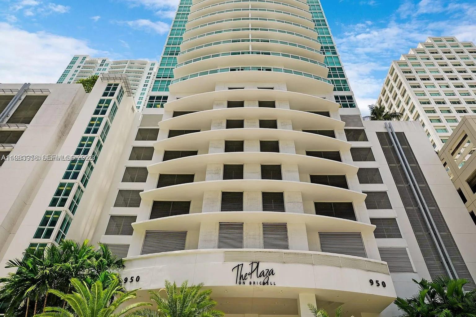 image The Plaza on Brickell East37