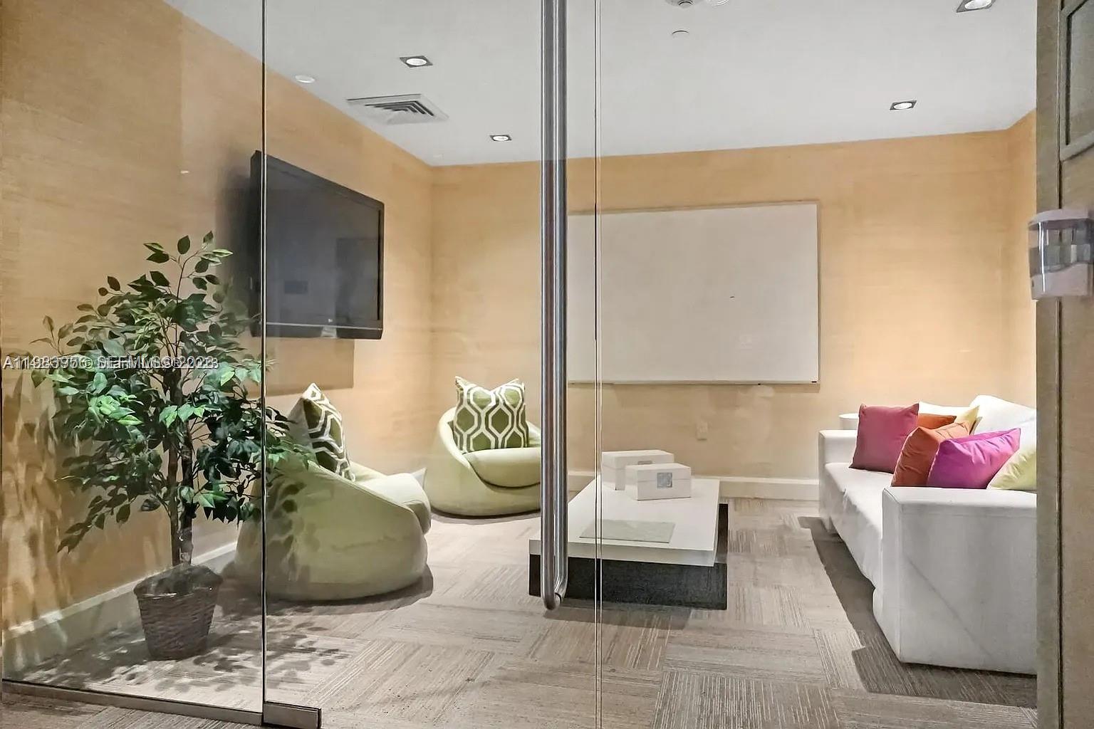 image The Plaza on Brickell East45