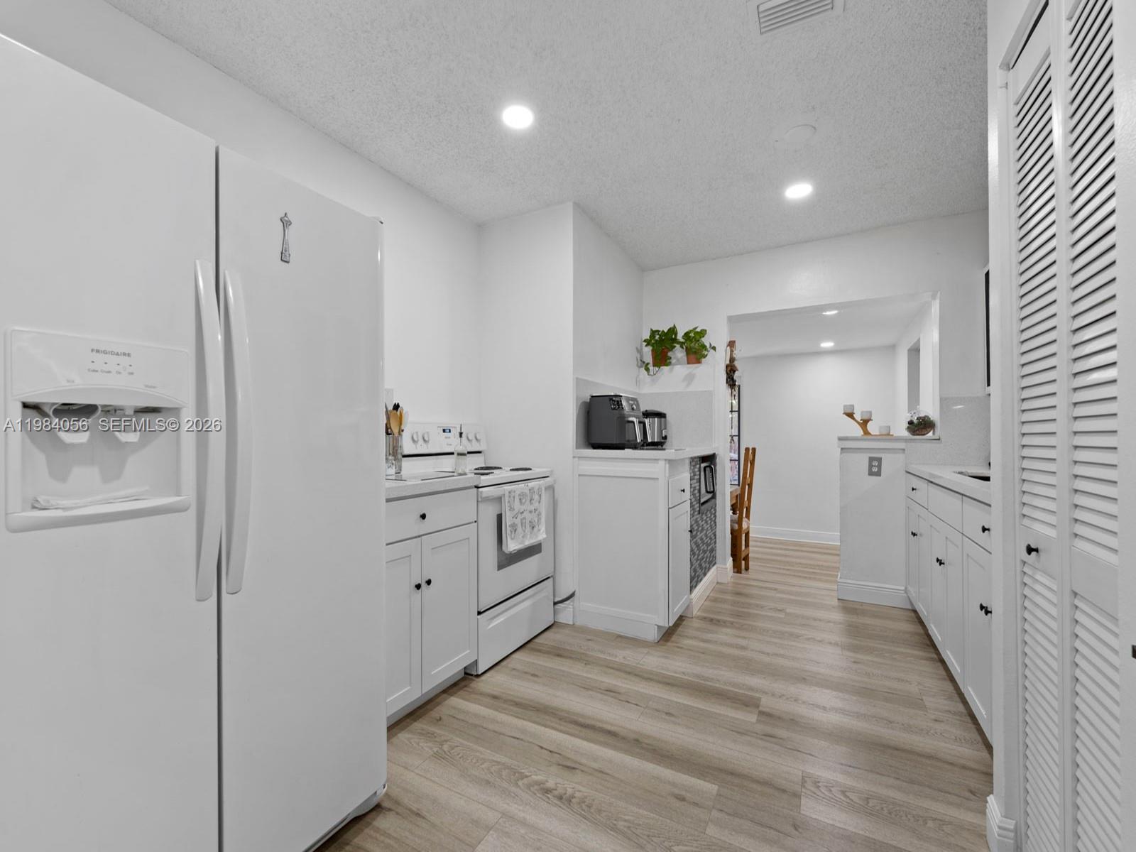 9365 Jamaica Dr Cutler Bay, FL 33189