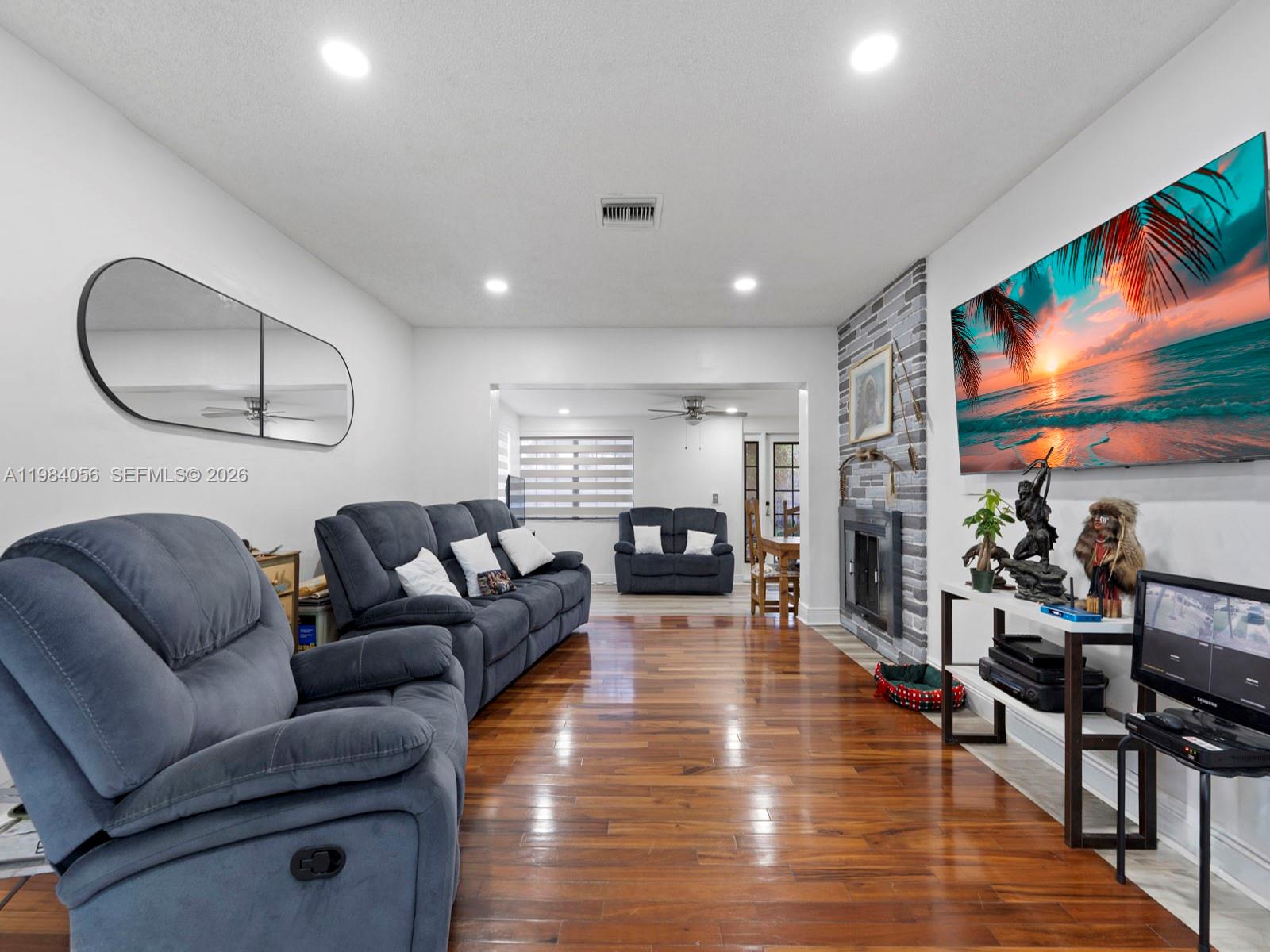 9365 Jamaica Dr Cutler Bay, FL 33189