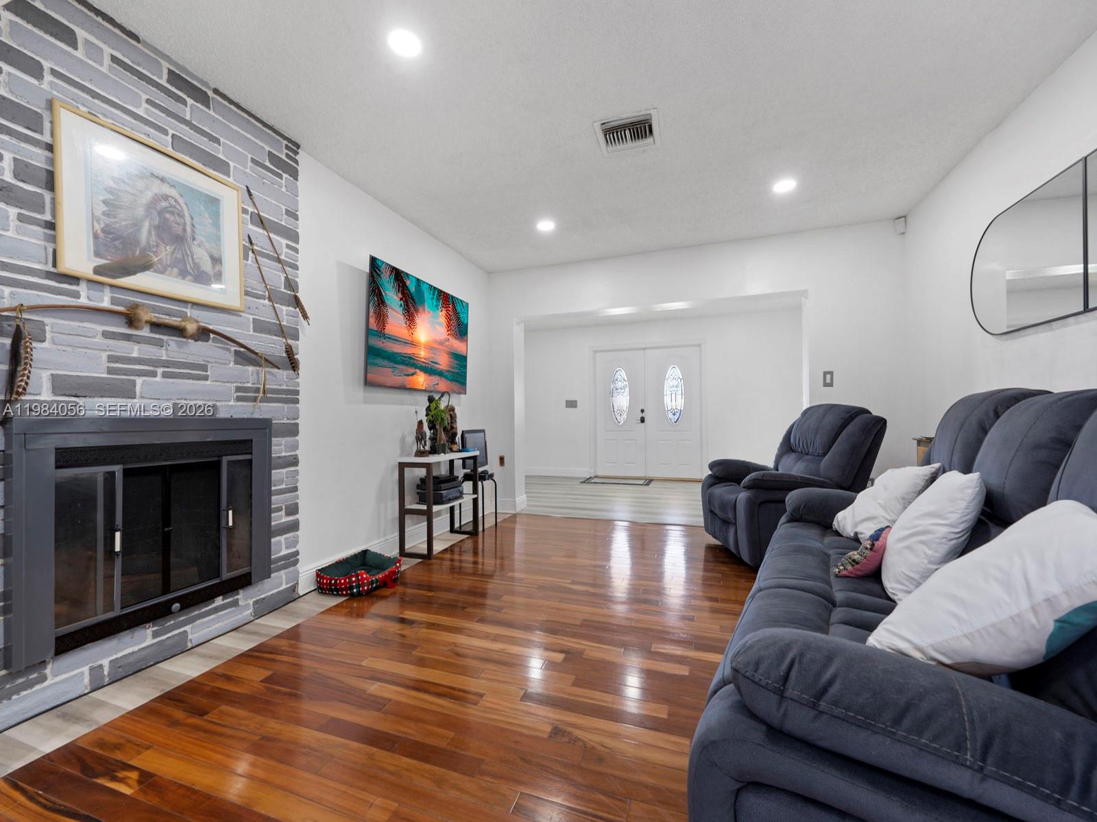 9365 Jamaica Dr Cutler Bay, FL 33189