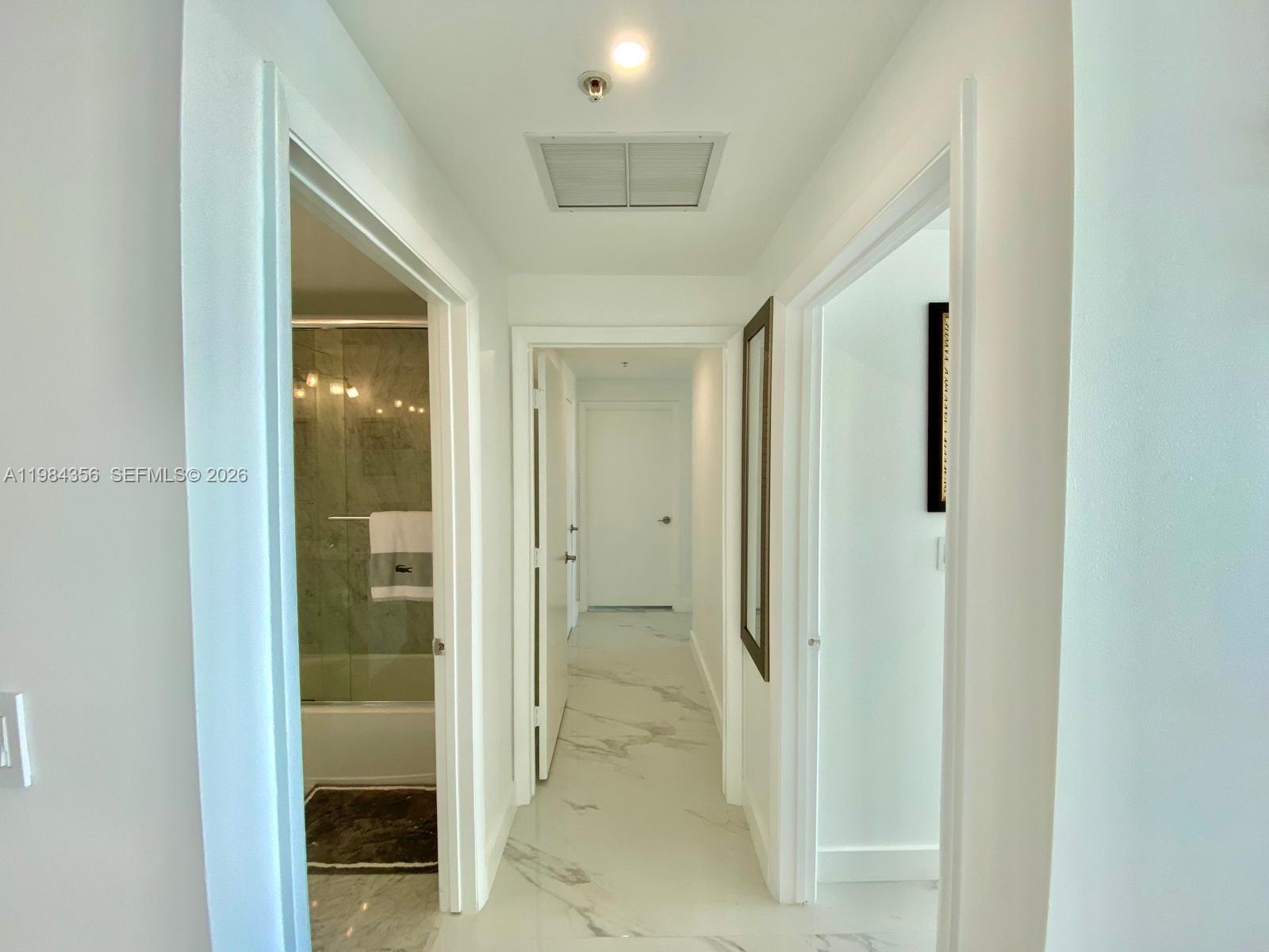 image Vizcayne South24