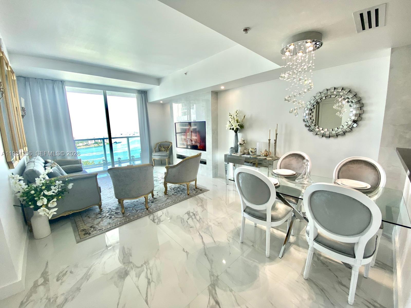 image Vizcayne South3