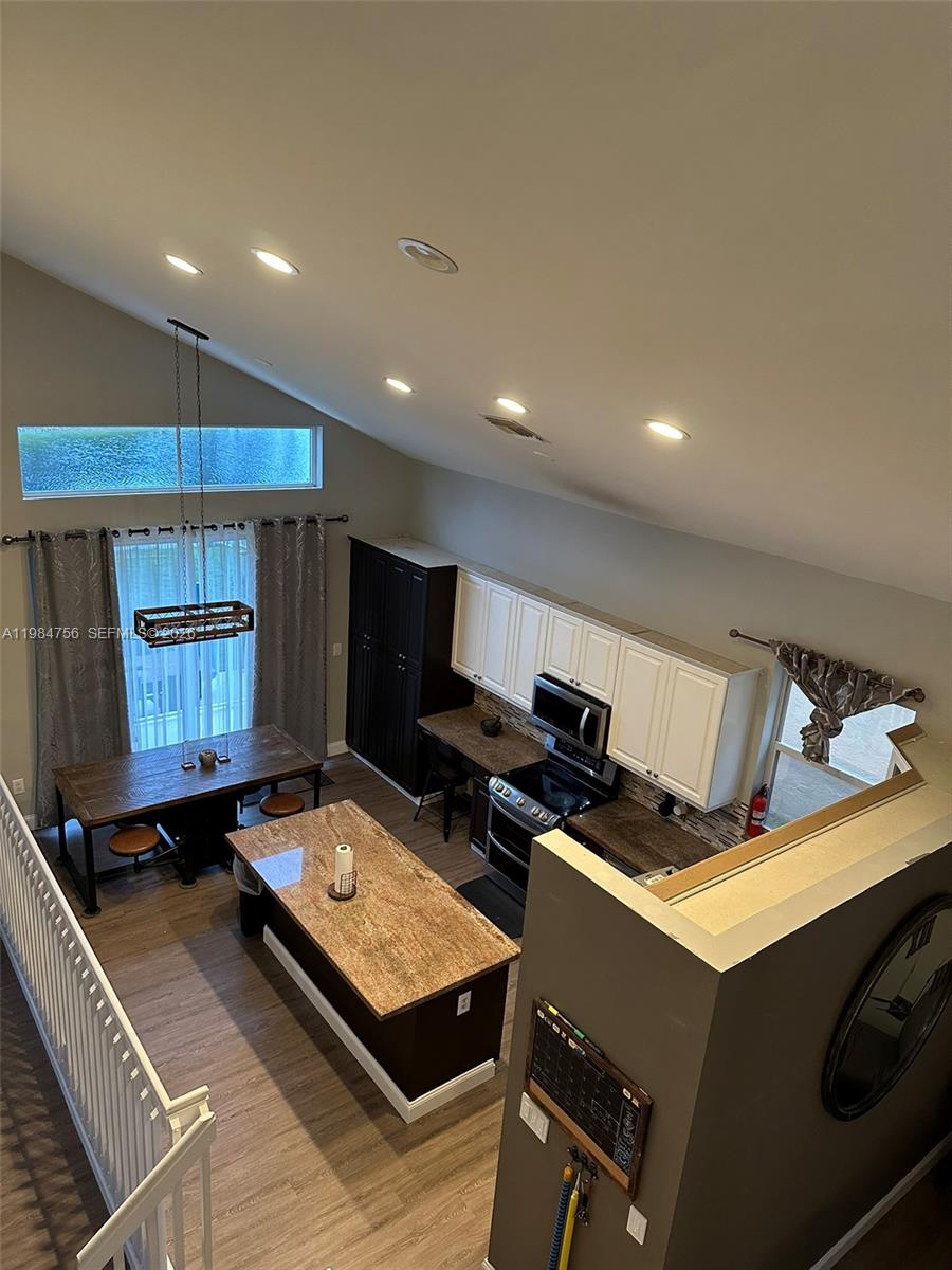 1471 NW 159th Ave Pembroke Pines, FL 33028