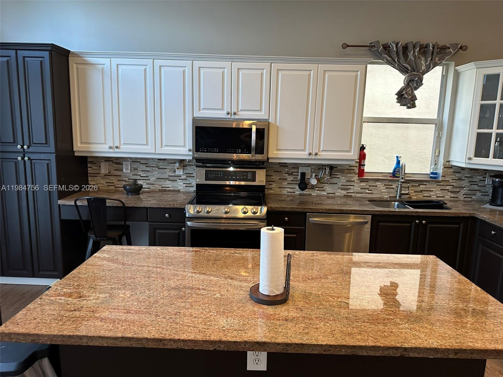 1471 NW 159th Ave Pembroke Pines, FL 33028