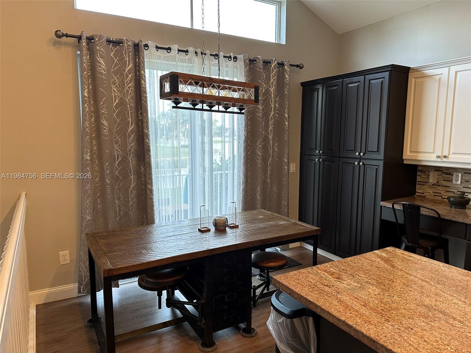 1471 NW 159th Ave Pembroke Pines, FL 33028