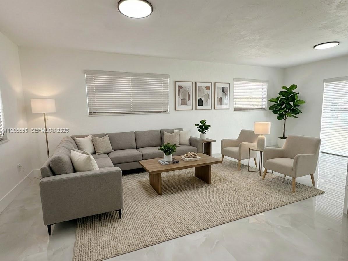 2251 NW 180th Ter Miami Gardens, FL 33056