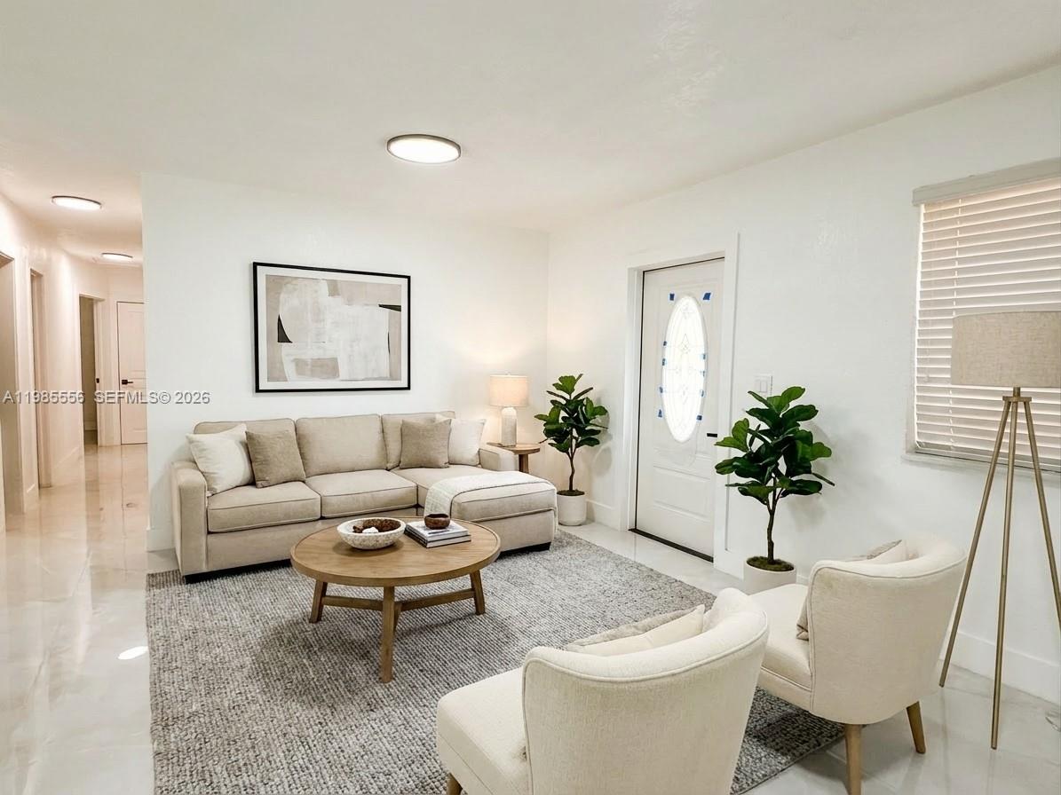 2251 NW 180th Ter Miami Gardens, FL 33056