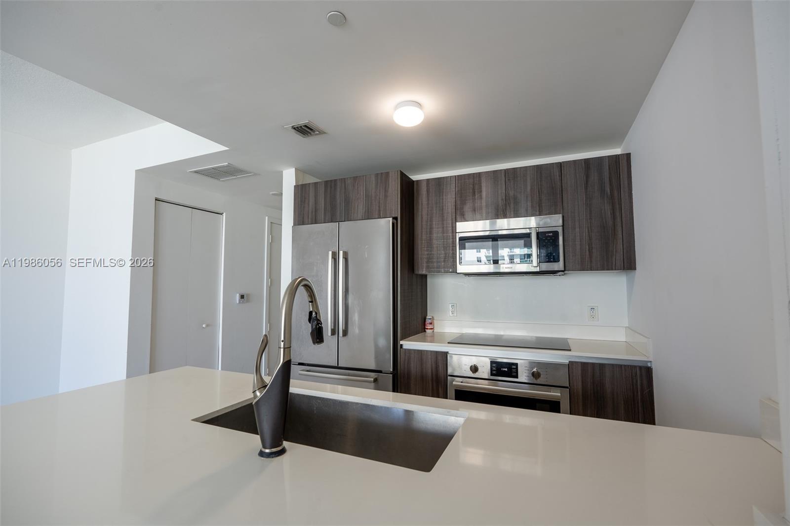 488 NE 18th St #4605 Miami, FL 33132