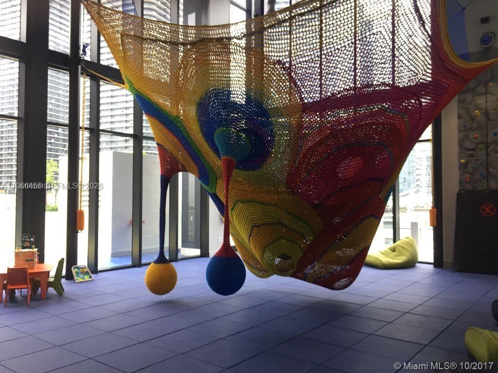 image 1010 Brickell30