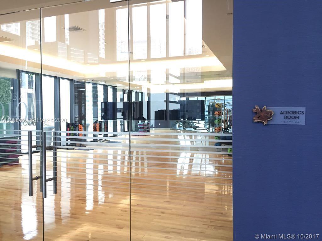 image 1010 Brickell31