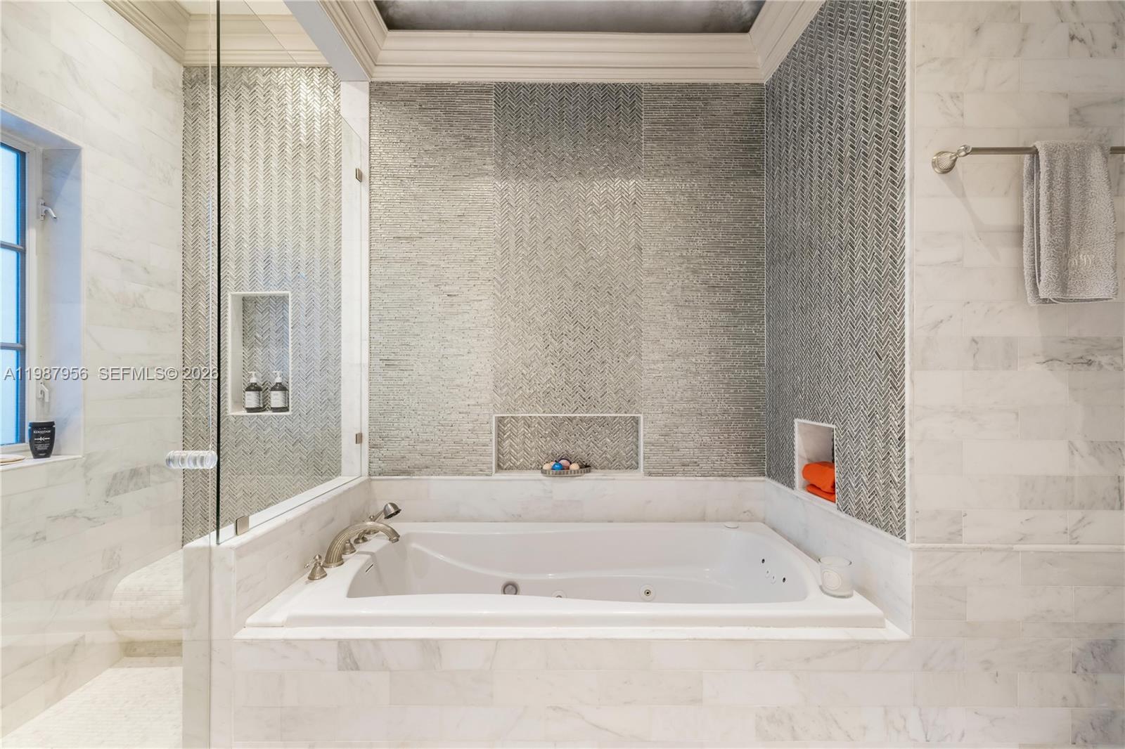 5250 Snapper Crk Rd Coral Gables, FL 33156