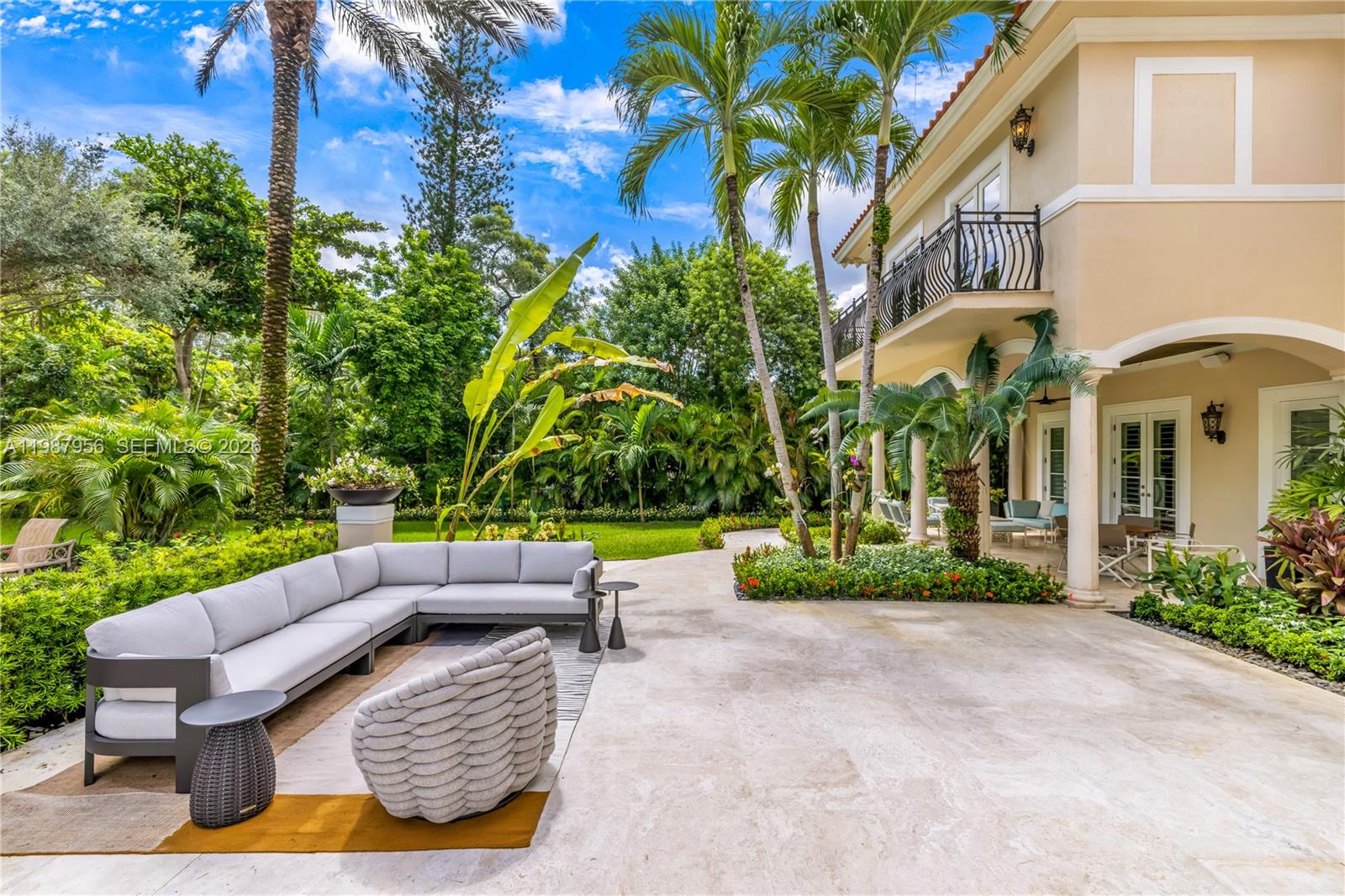 5250 Snapper Crk Rd Coral Gables, FL 33156