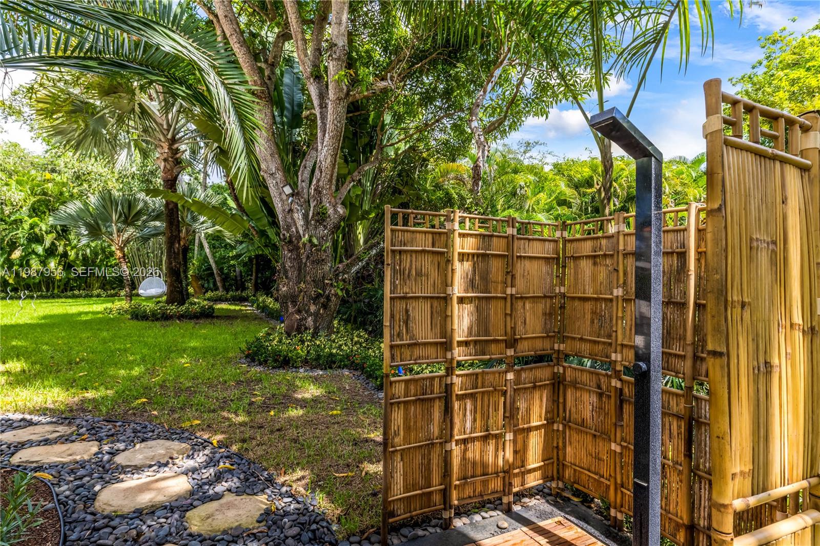 5250 Snapper Crk Rd Coral Gables, FL 33156