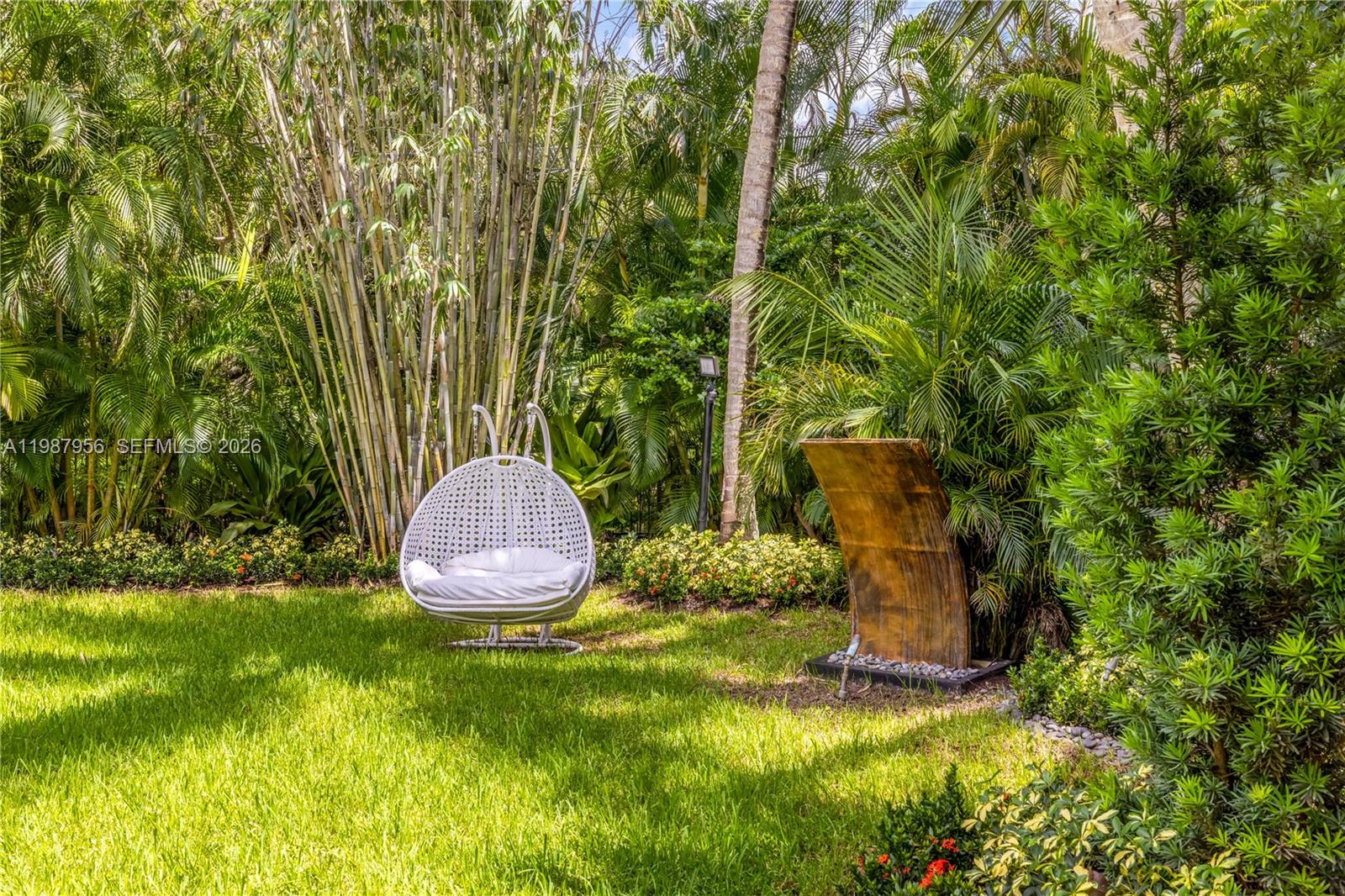 5250 Snapper Crk Rd Coral Gables, FL 33156