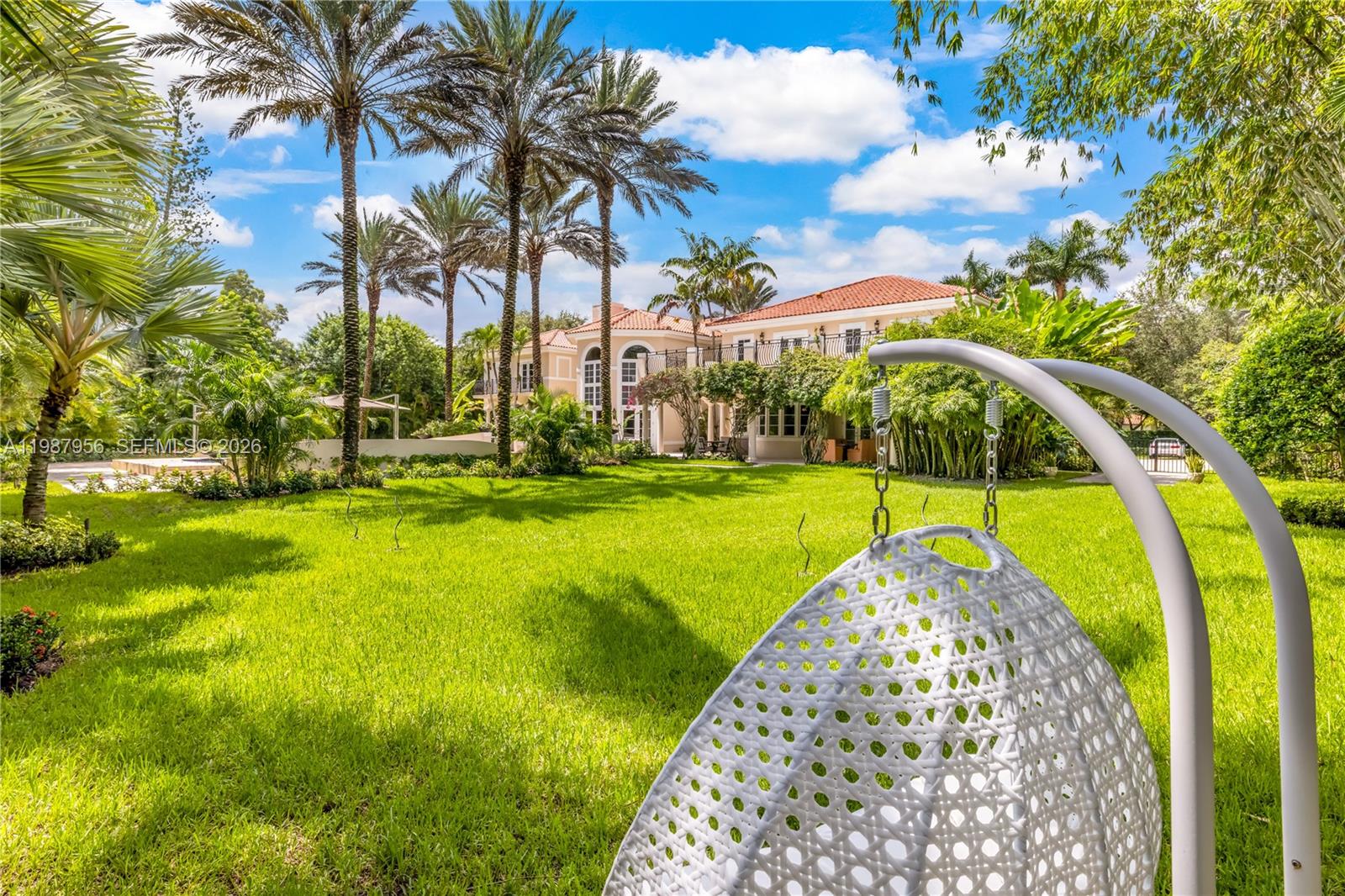 5250 Snapper Crk Rd Coral Gables, FL 33156