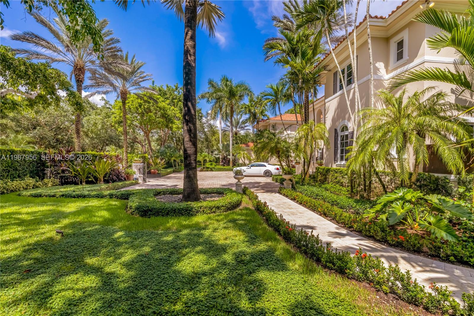 5250 Snapper Crk Rd Coral Gables, FL 33156