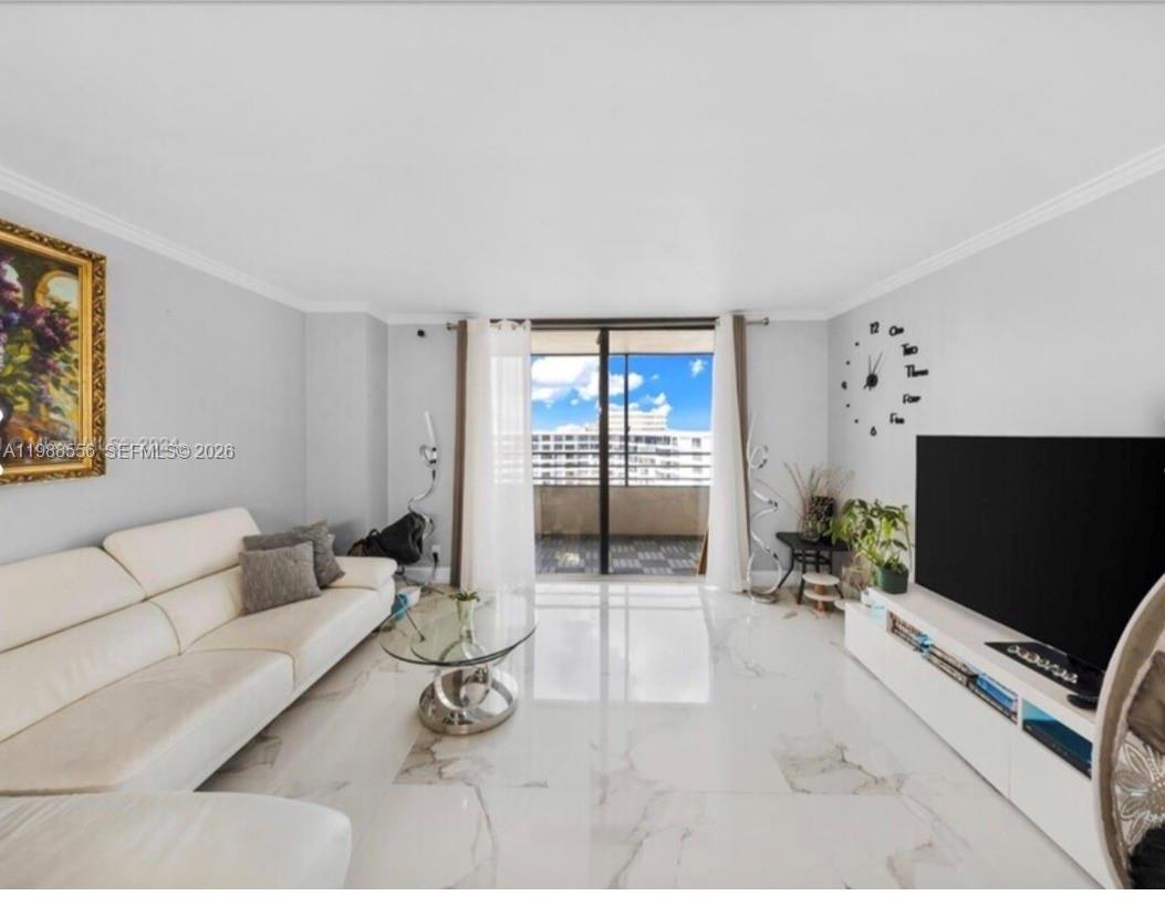 2500 Parkview Dr #2119