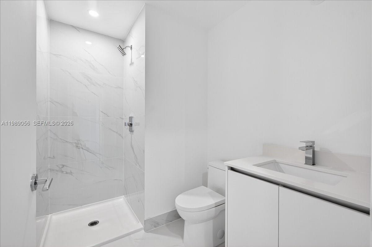 700 NE 24th #2606 Miami, FL 33137