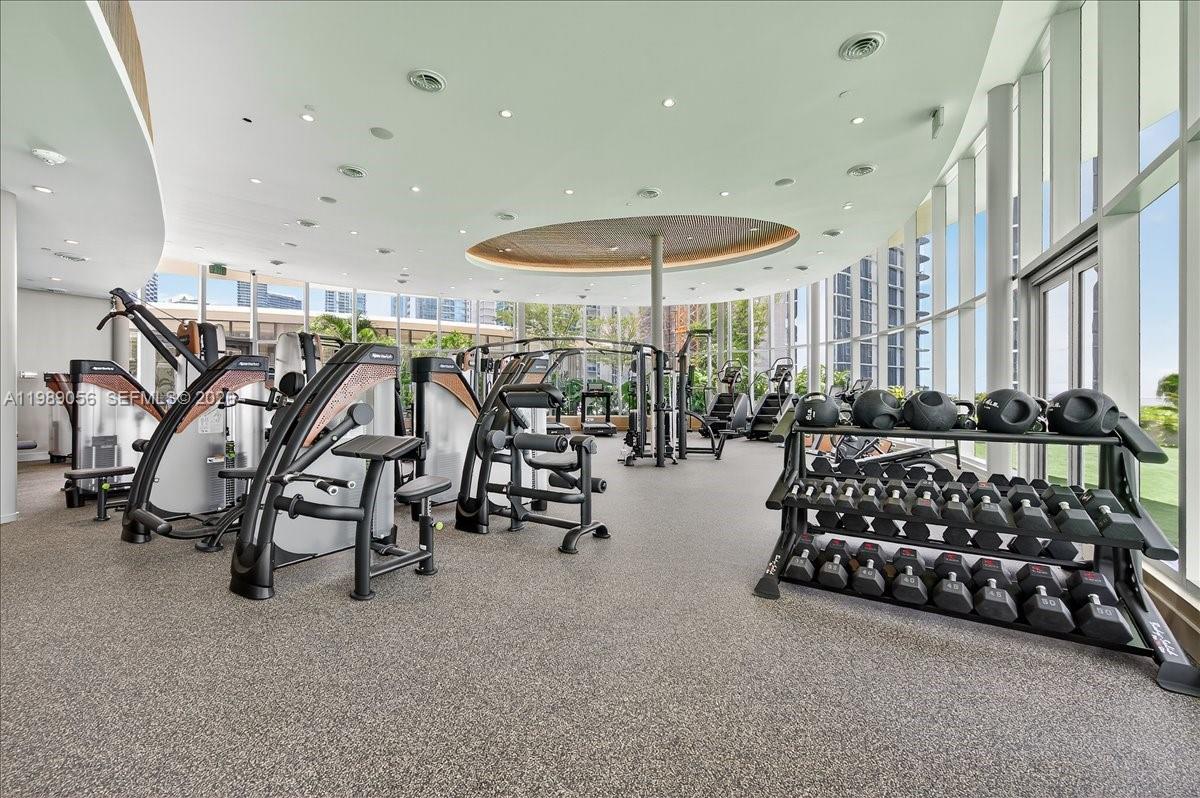 700 NE 24th #2606 Miami, FL 33137