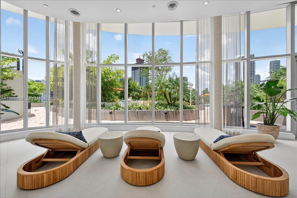 700 NE 24th #2606 Miami, FL 33137