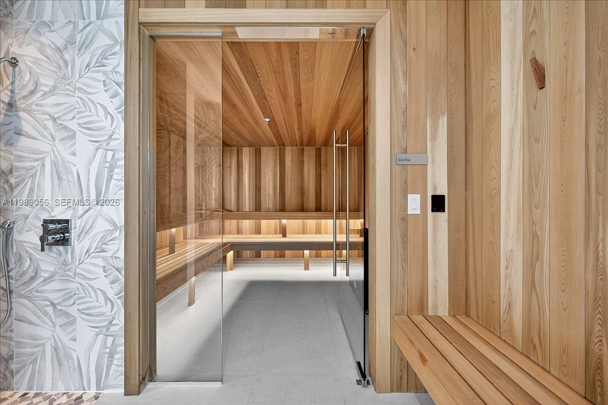 700 NE 24th #2606 Miami, FL 33137