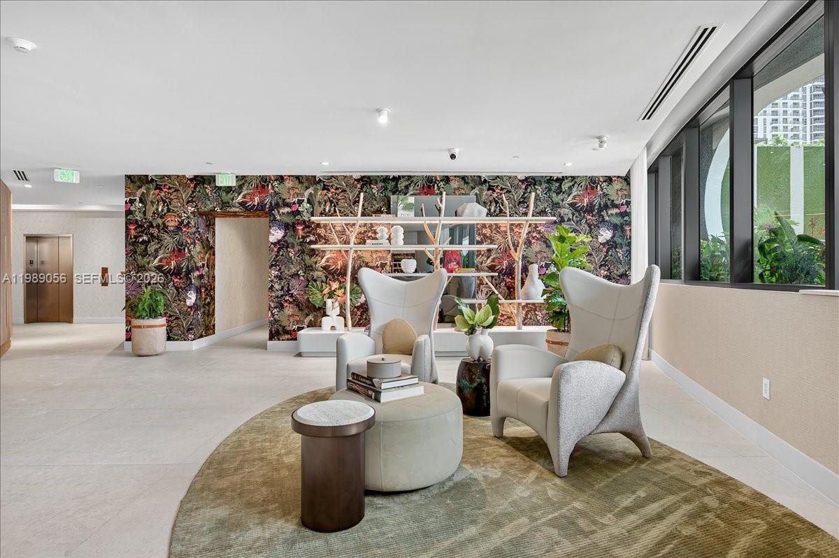 700 NE 24th #2606 Miami, FL 33137