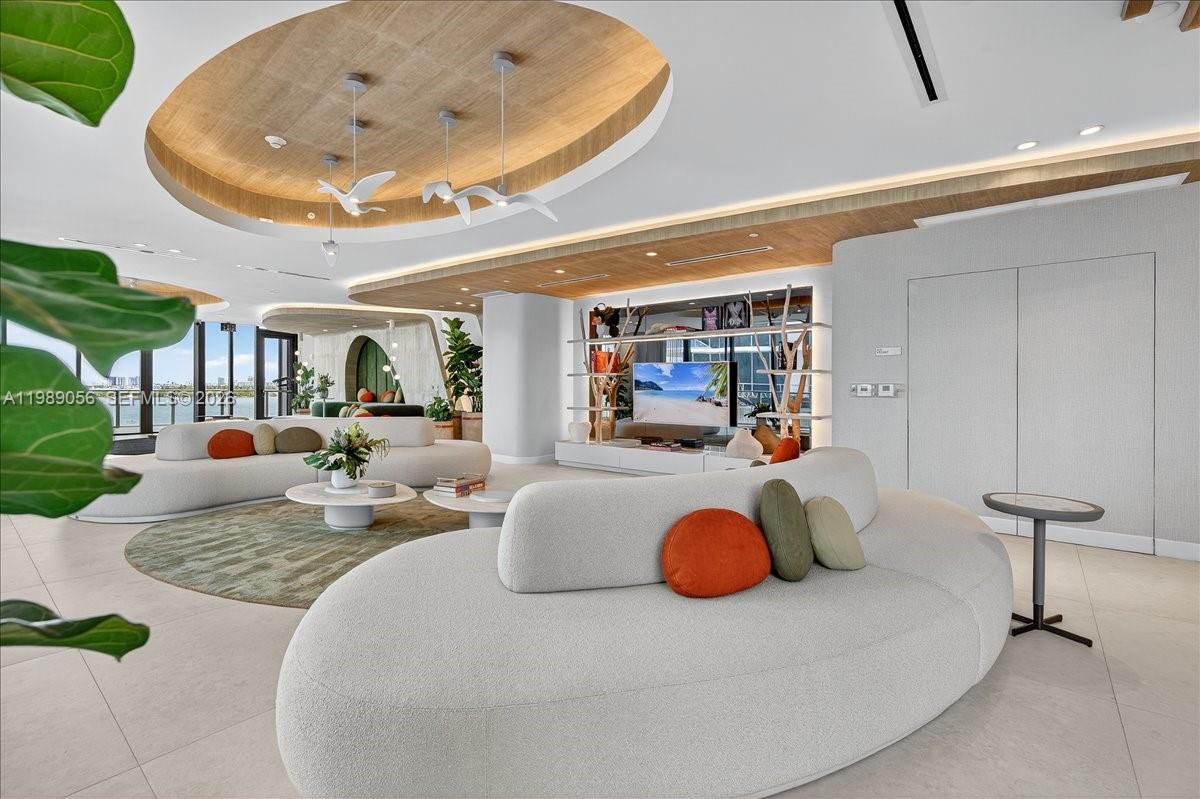 700 NE 24th #2606 Miami, FL 33137