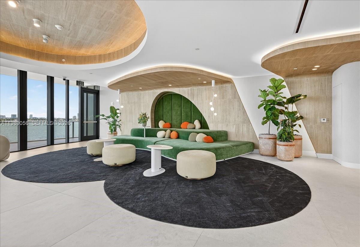 700 NE 24th #2606 Miami, FL 33137