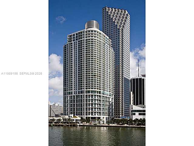 300 S Biscayne Blvd #PH-3805 Miami, FL 33131