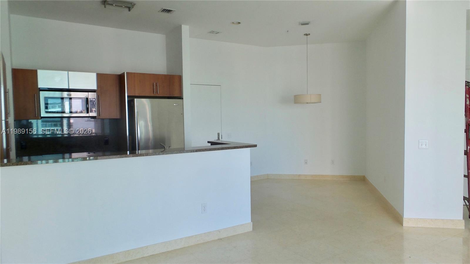 300 S Biscayne Blvd #PH-3805 Miami, FL 33131