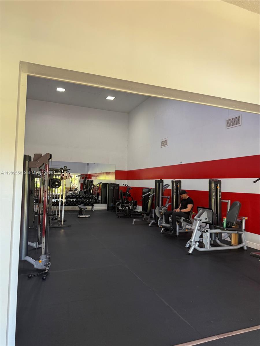 11650 SW 2nd St #16102 Pembroke Pines, FL 33025