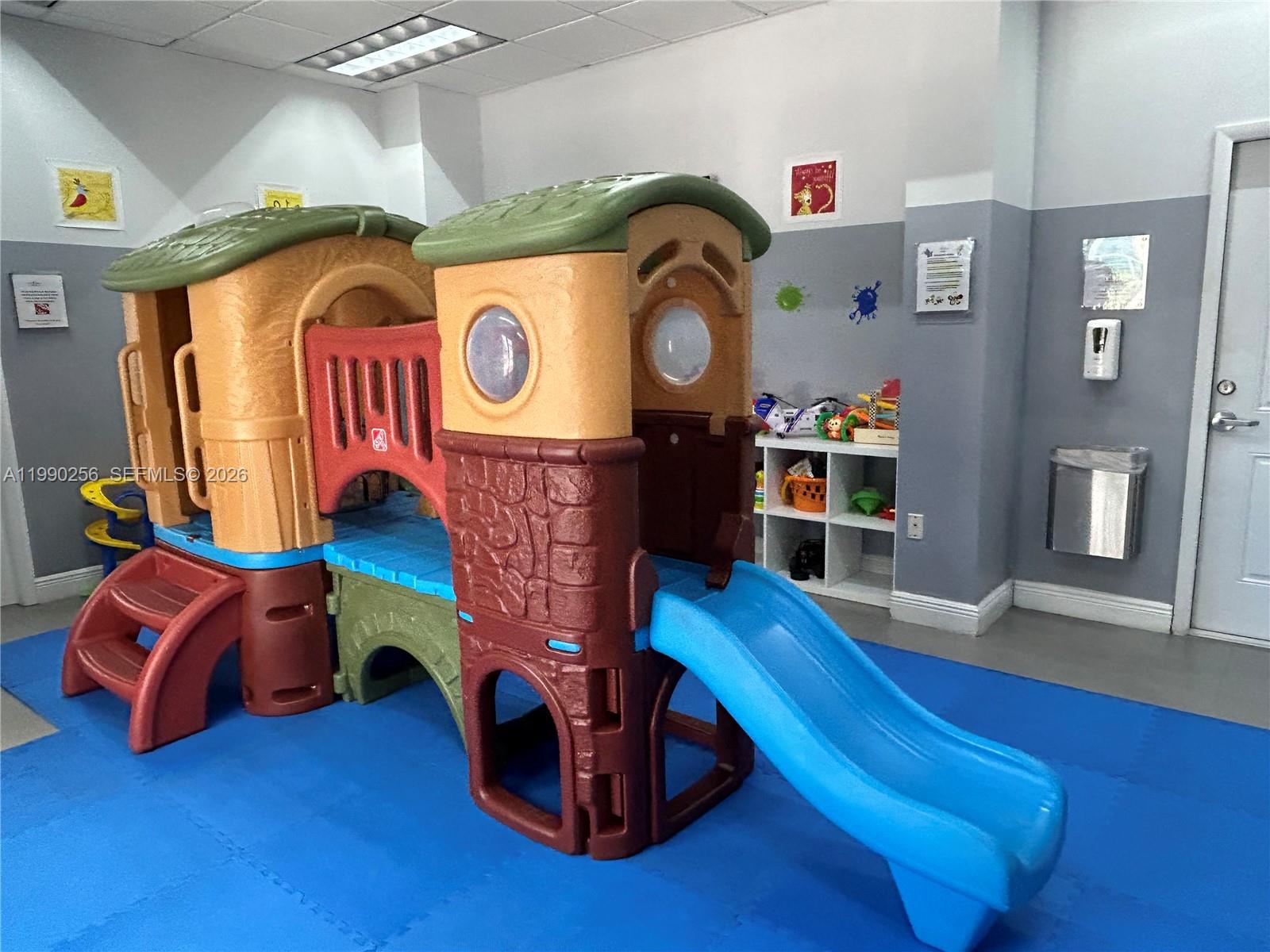 image The Club at Brickell Bay13