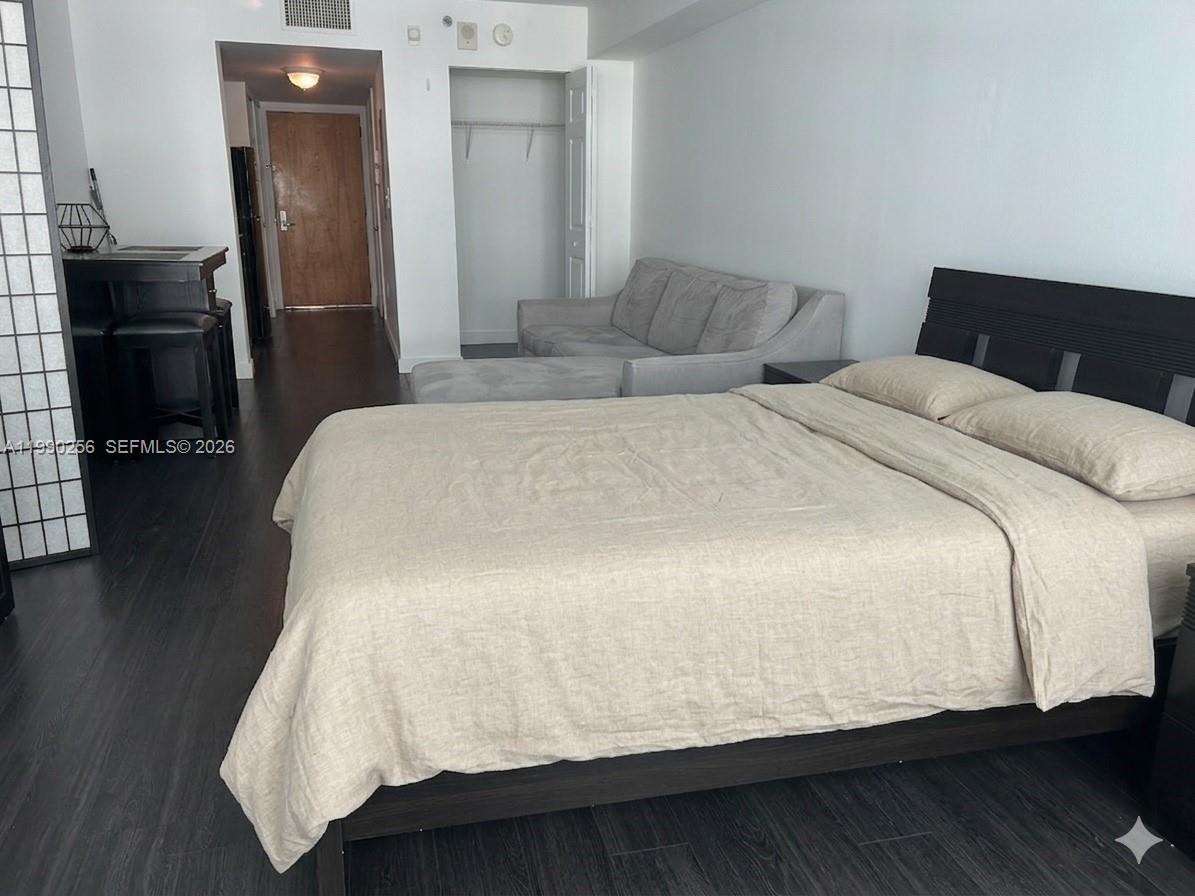 image The Club at Brickell Bay5