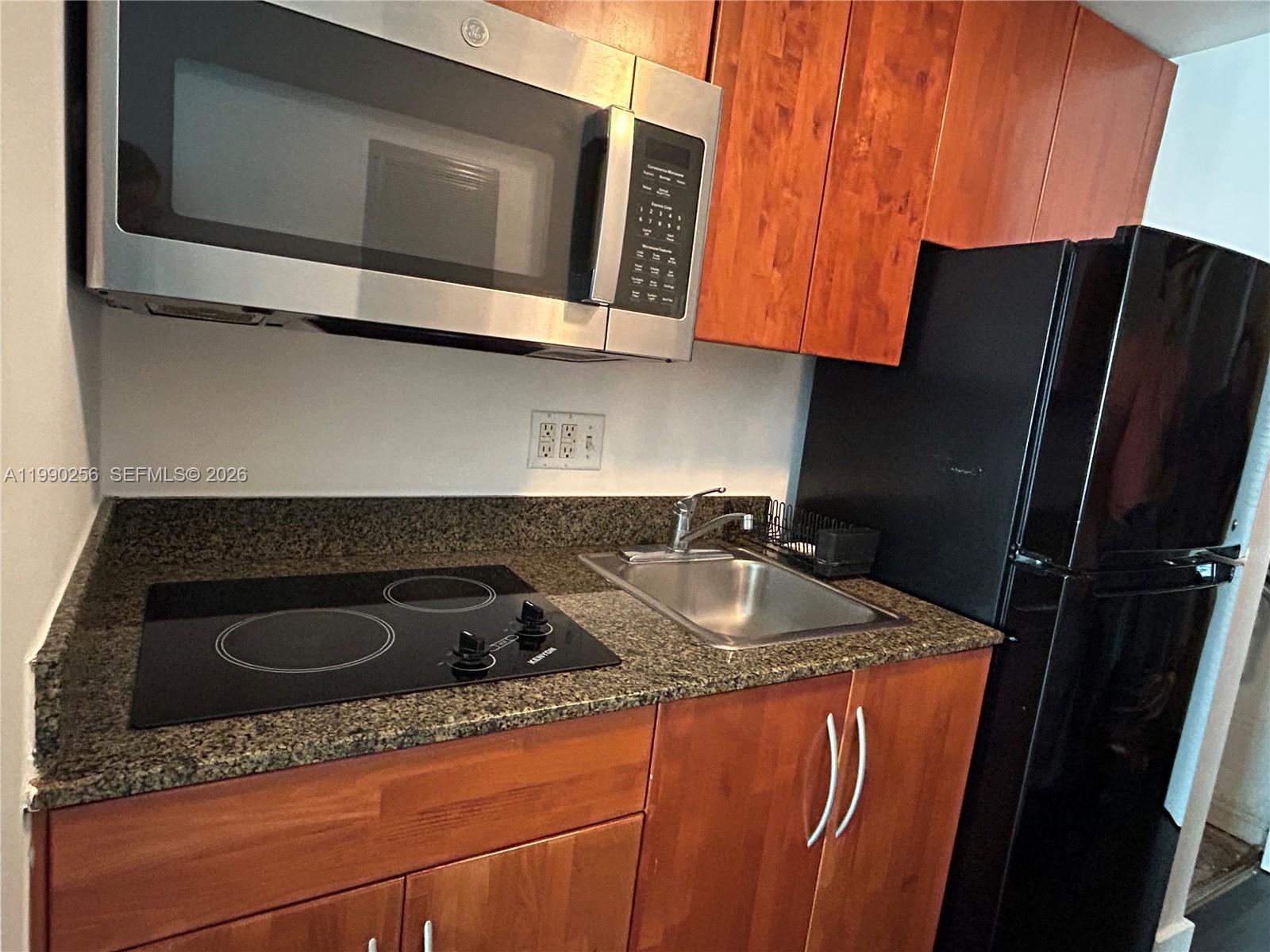 image The Club at Brickell Bay6