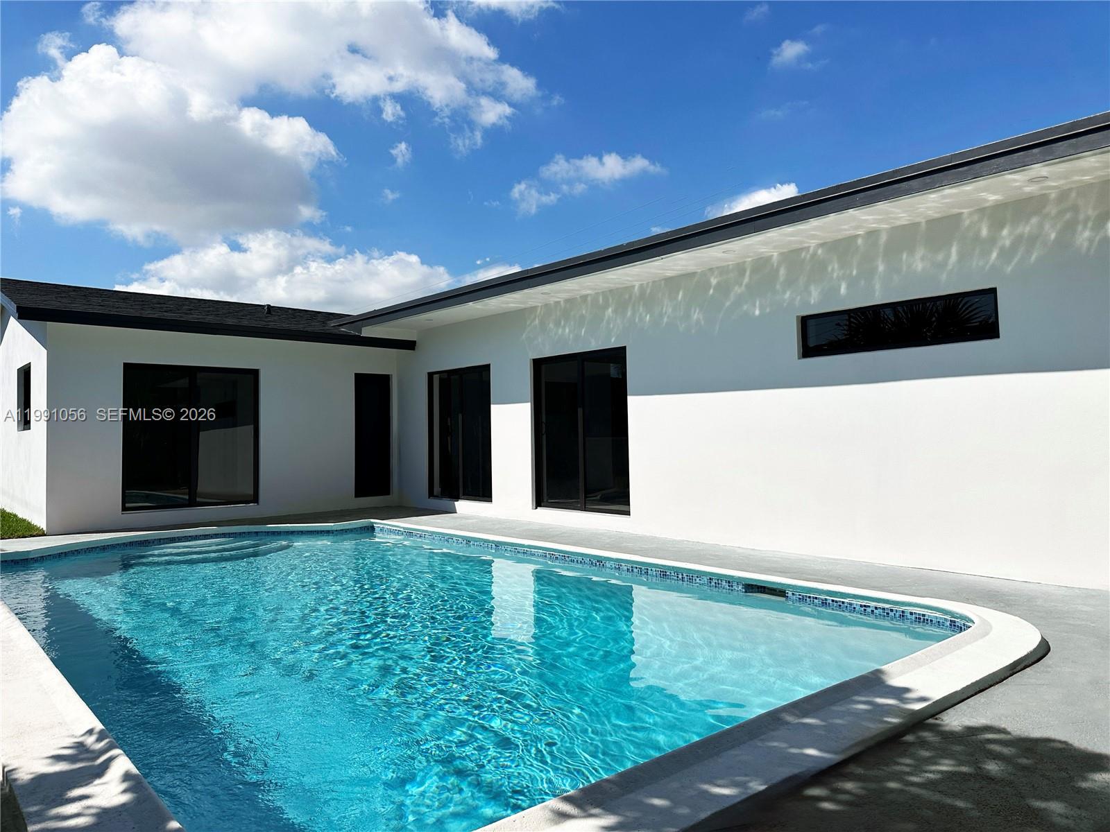 1240 S Cypress Rd Pompano Beach, FL 33060